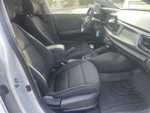 Used 2021 Kia Rio LX image 16