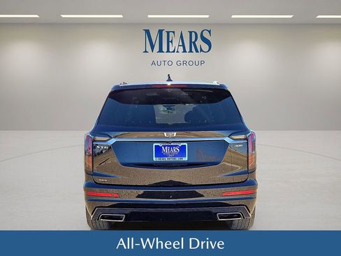 Used 2024 Cadillac XT6 Sport w/ Platinum Package image 5