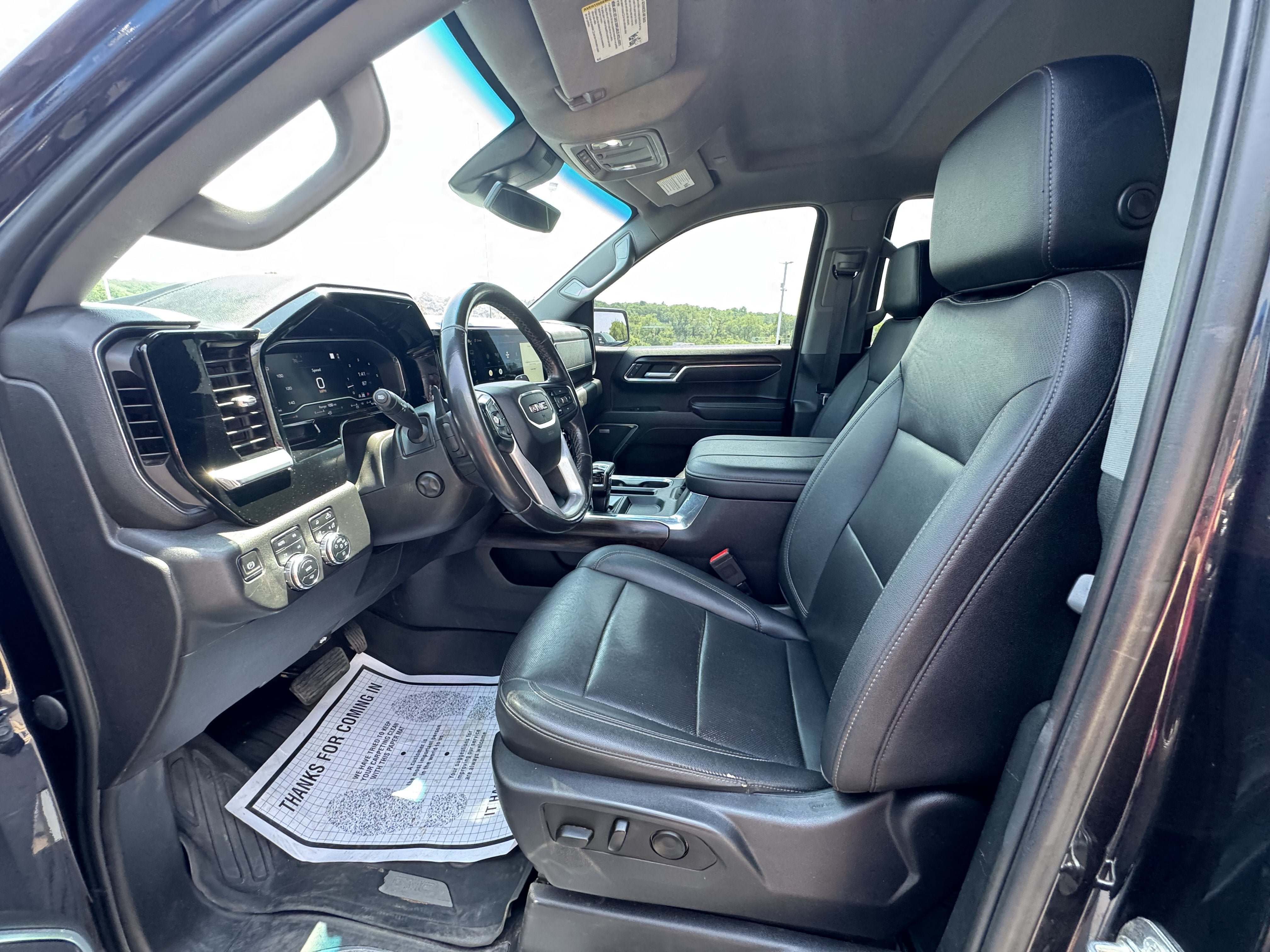 Used 2023 GMC Sierra 1500 SLT w/ SLT Premium Package AWD/4WD image 17