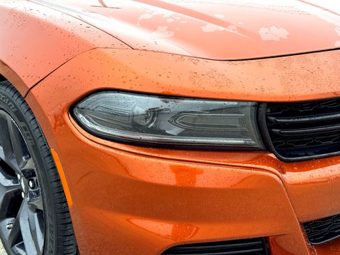 Used 2022 Dodge Charger SXT w/ Blacktop Package RWD image 5