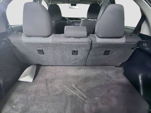 Used 2017 Toyota Yaris L w/ Carpet Mat Package FWD image 25