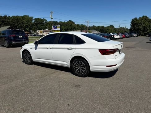 Used 2019 Volkswagen Jetta SEL FWD image 4