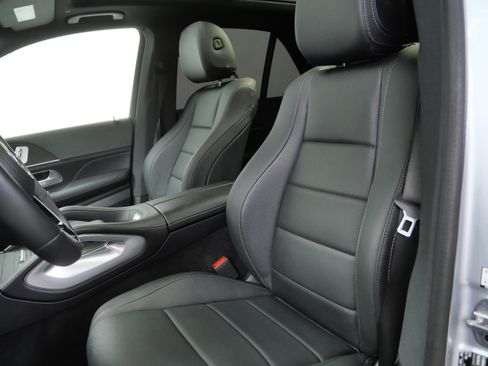 Certified 2025 Mercedes-Benz GLE 450e 4MATIC w/ AMG Line Exterior image 15