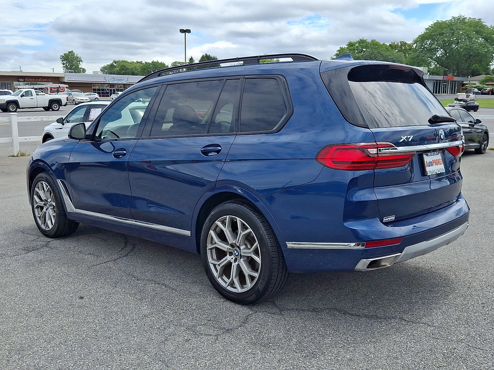 Used 2021 BMW X7 xDrive40i w/ Premium Package AWD/4WD image 4