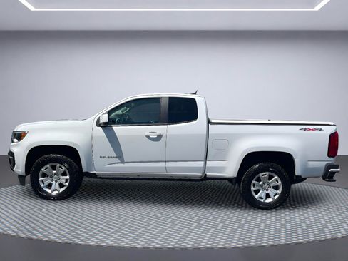 Used 2022 Chevrolet Colorado LT w/ Fleet Safety Package AWD/4WD image 3