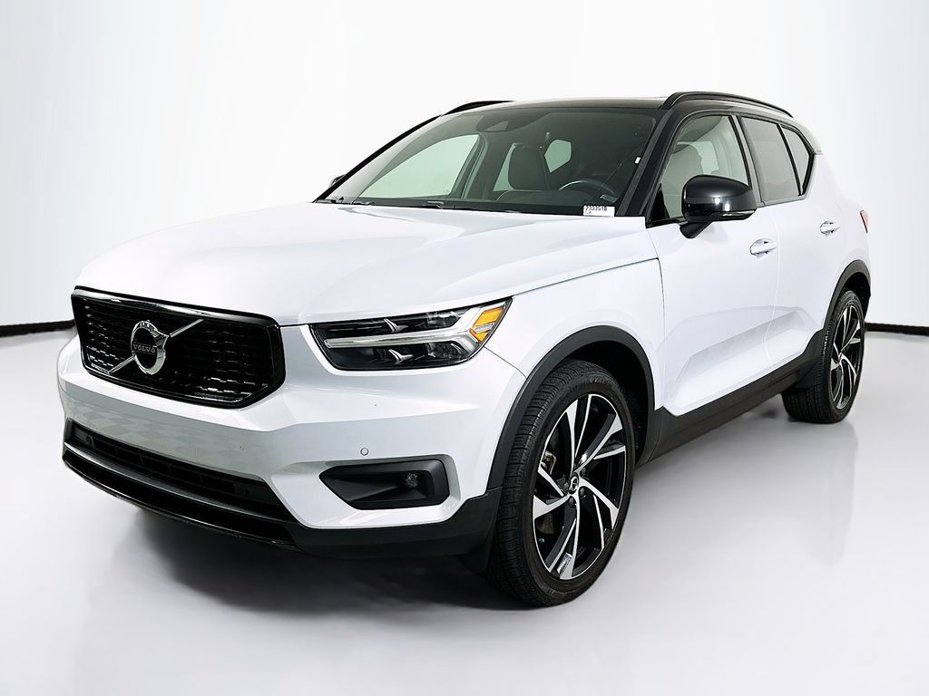 Used 2020 Volvo XC40 T4 R-Design w/ Protection Package Premier FWD image 1