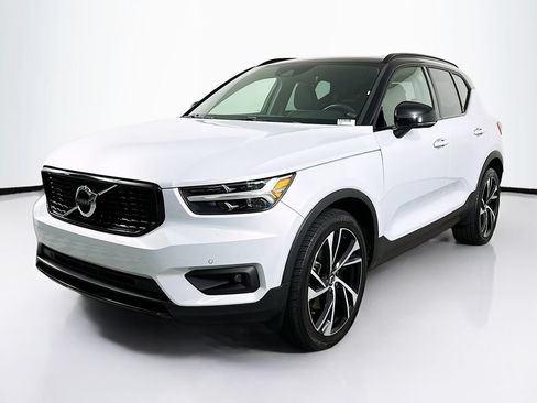 Used 2020 Volvo XC40 T4 R-Design w/ Protection Package Premier FWD image 1