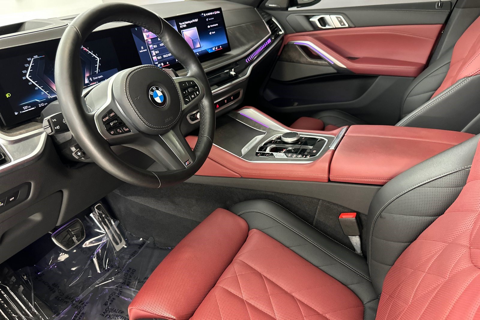 Certified 2025 BMW X6 xDrive40i w/ Premium Package AWD/4WD image 4
