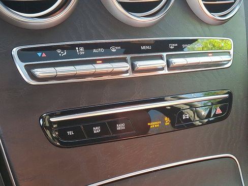 Certified 2022 Mercedes-Benz GLC 300 4MATIC Coupe image 16