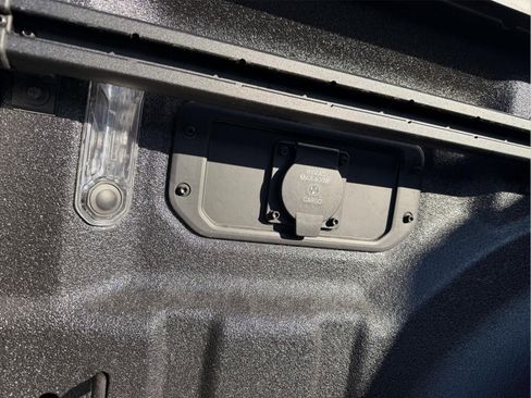 New 2026 RAM 1500 Laramie AWD/4WD image 16