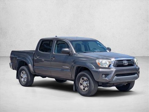 Used 2012 Toyota Tacoma PreRunner w/ SR5 Pkg RWD image 3