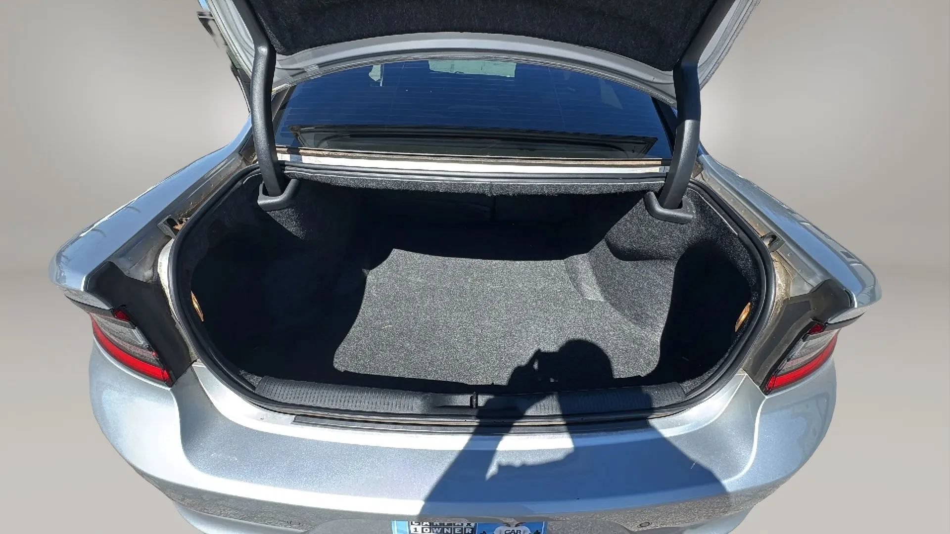 Used 2020 Dodge Charger SXT RWD image 27