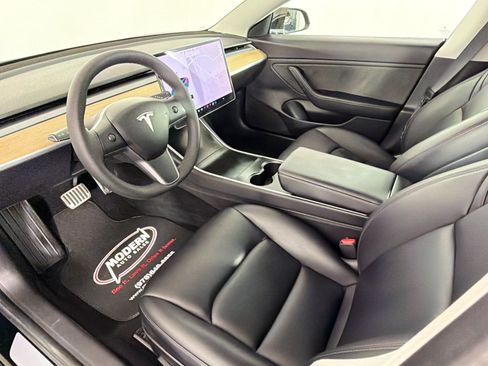 Used 2019 Tesla Model 3 Standard Range Plus RWD image 18