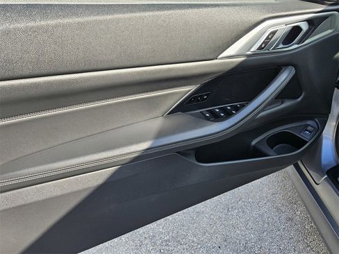 Used 2024 BMW 430i Convertible image 17