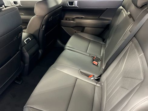 New 2025 Hyundai Santa Fe SEL image 4