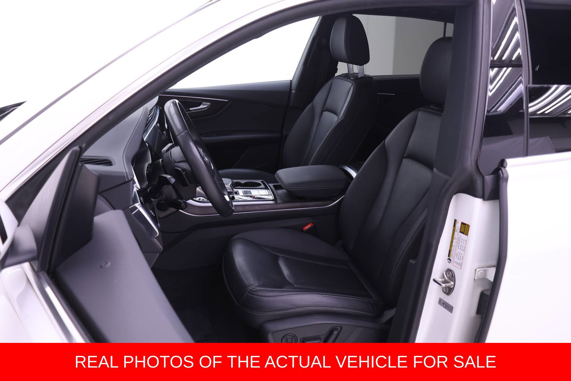 Used 2020 Audi Q8 Prestige AWD/4WD image 4
