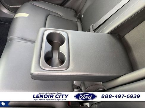 Used 2025 Kia Sportage EX image 14