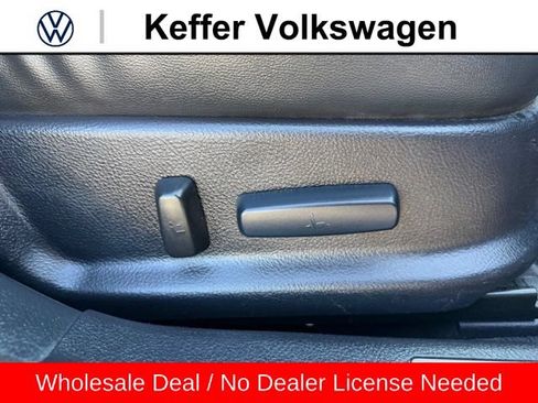 Used 2009 Hyundai Genesis 3.8 w/ Premium Pkg 2 RWD image 31
