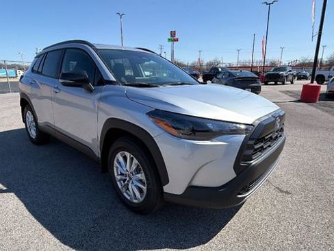 New 2026 Toyota Corolla Cross LE image 8