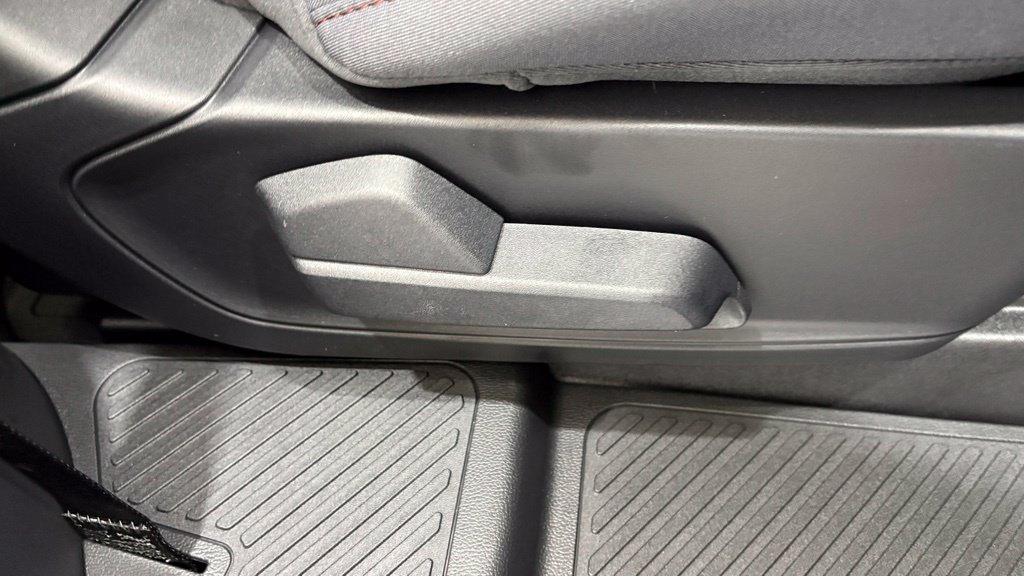 New 2026 Ford Explorer Active AWD/4WD image 30