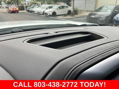 Used 2021 GMC Sierra 1500 SLT w/ SLT Premium Package AWD/4WD image 24