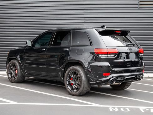 Used 2018 Jeep Grand Cherokee SRT AWD/4WD image 3
