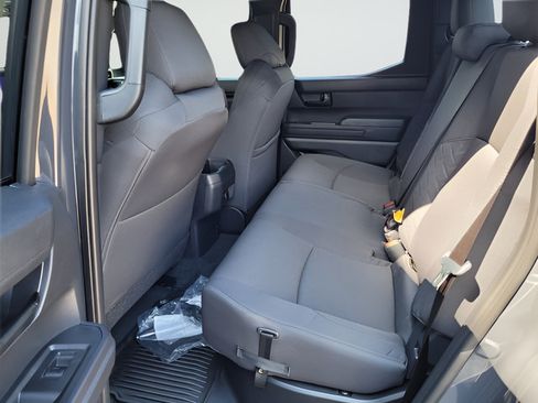 Used 2024 Toyota Tacoma SR5 AWD/4WD image 16