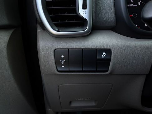 Used 2017 Kia Sportage EX FWD image 21