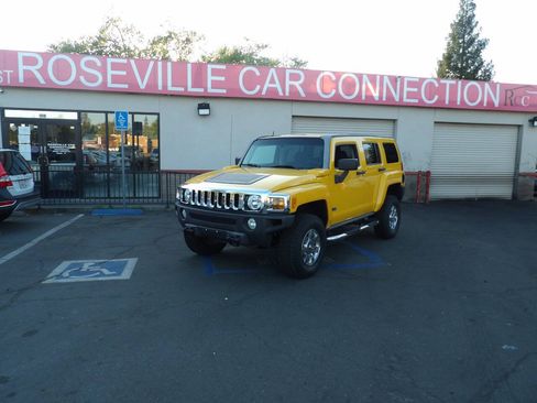 Used 2007 HUMMER H3 AWD/4WD image 1
