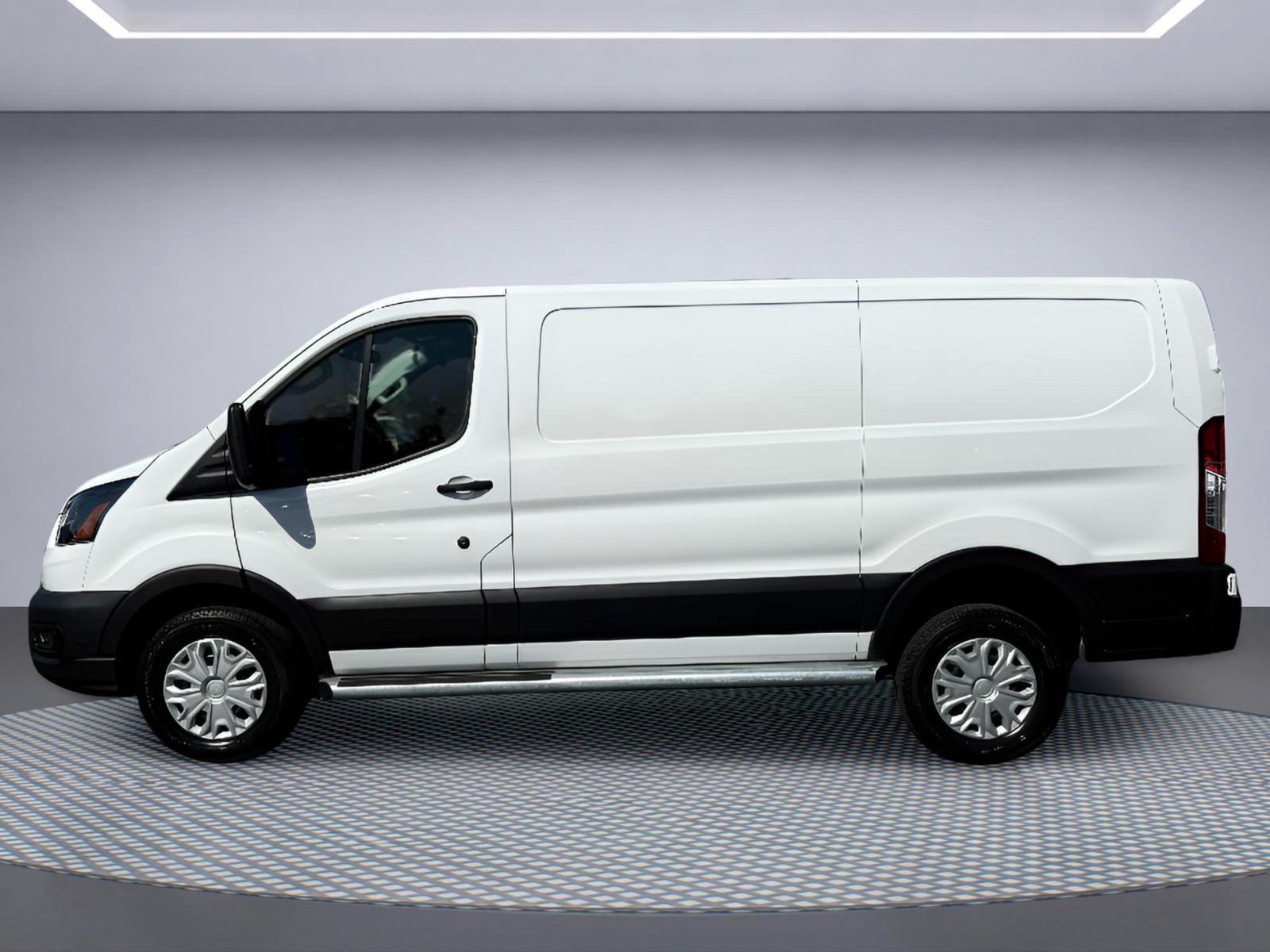 Used 2025 Ford Transit 250 Low Roof w/ Exterior Upgrade Package RWD image 3