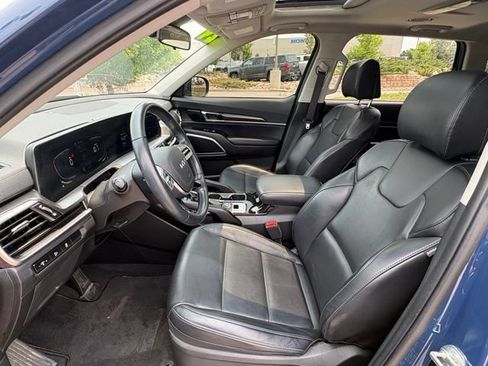 Used 2024 Kia Telluride S w/ S Sunroof Package FWD image 13