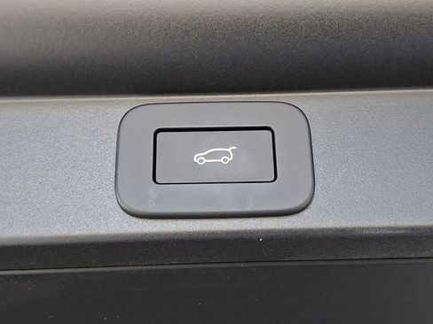 Used 2025 Land Rover Range Rover SE AWD/4WD image 30
