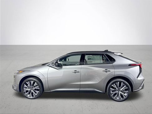 New 2026 Subaru Solterra image 9