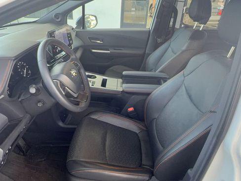 Used 2024 Toyota Sienna XSE w/ XSE Premium Package image 12