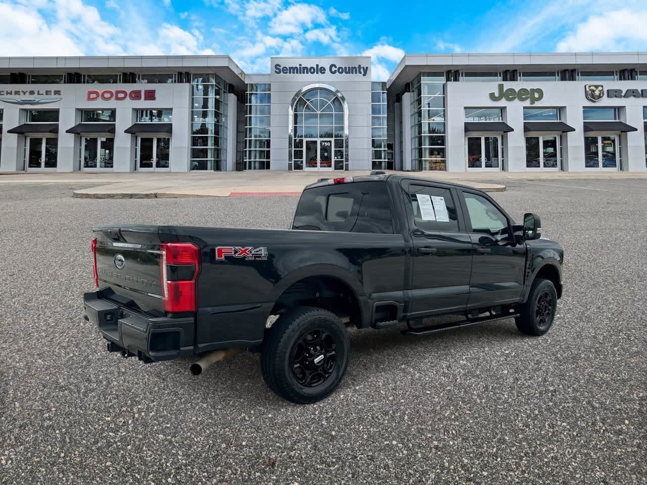 Used 2024 Ford F250 XL w/ STX Appearance Package AWD/4WD image 8