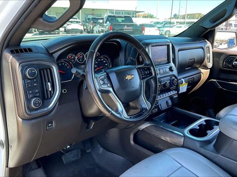 Used 2021 Chevrolet Silverado 1500 LTZ image 32