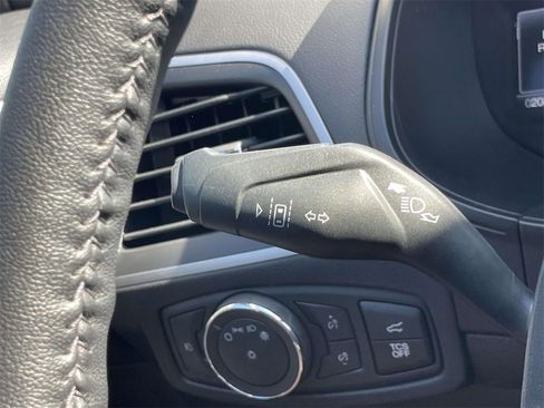 Used 2022 Ford Edge SEL w/ Convenience Package image 20