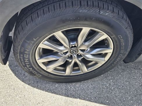 Used 2018 MAZDA CX-9 Touring w/ Touring Premium Package image 11