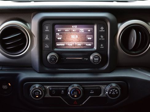 Certified 2021 Jeep Wrangler Unlimited Sport image 35