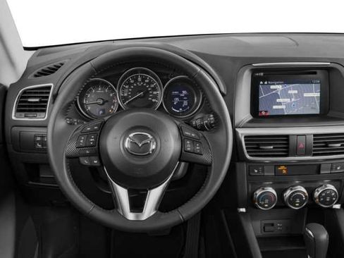 Used 2016 MAZDA CX-5 Touring image 4