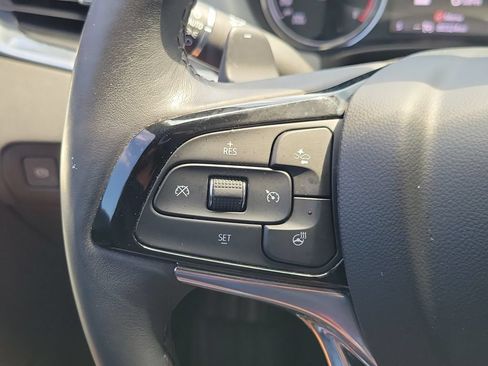 Used 2022 Buick Enclave Essence w/ Experience Buick Package FWD image 38