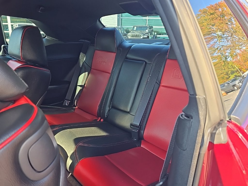 Used 2018 Dodge Challenger R/T Scat Pack RWD image 13