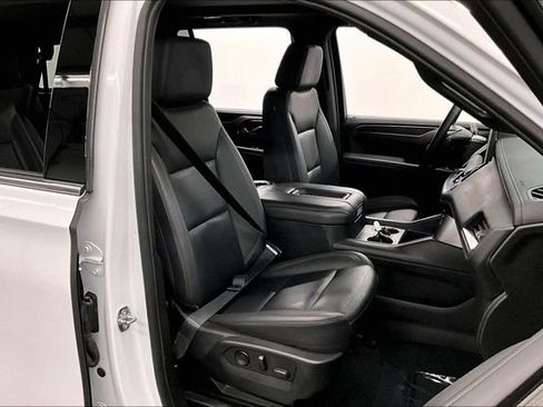 Used 2023 Chevrolet Tahoe LT w/ Luxury Package AWD/4WD image 8