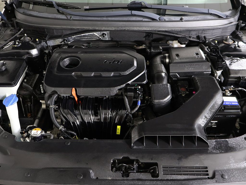 Used 2018 Hyundai Sonata SE FWD image 18