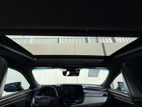 Used 2023 Lexus ES 350 F Sport w/ Accessory Package (Z2) image 8