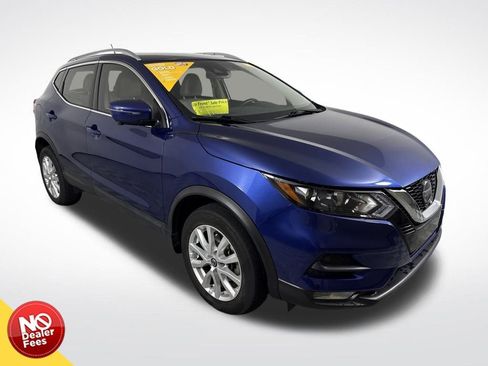 Used 2020 Nissan Rogue Sport SV w/ Technology Package image 1