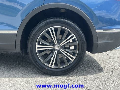 Used 2019 Volkswagen Tiguan SEL FWD image 34