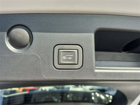 Used 2026 Chevrolet Equinox LT w/ Convenience Package II image 26