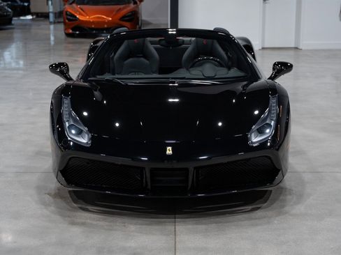 Used 2018 Ferrari 488 Spider image 10