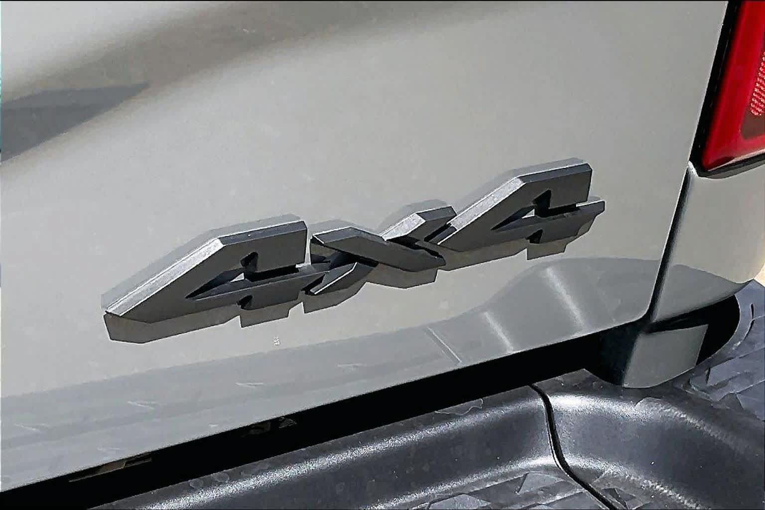 New 2027 RAM 3500 Big Horn AWD/4WD image 15
